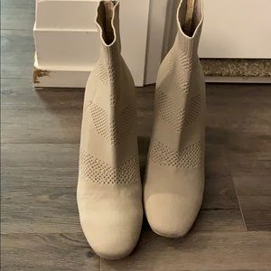 Zara - nude boot heel